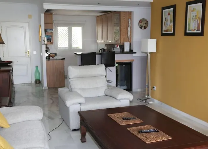 Stylish, Spacious Apartment With Sea View