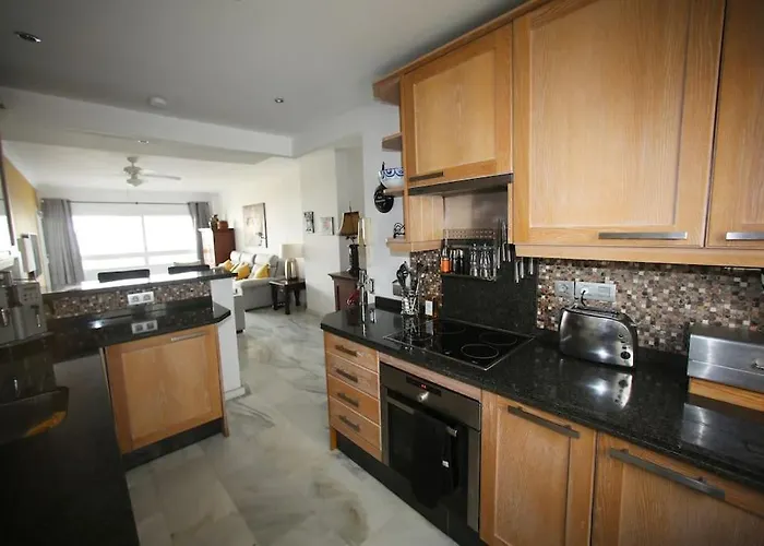 Stylish, Spacious Apartment With Sea View