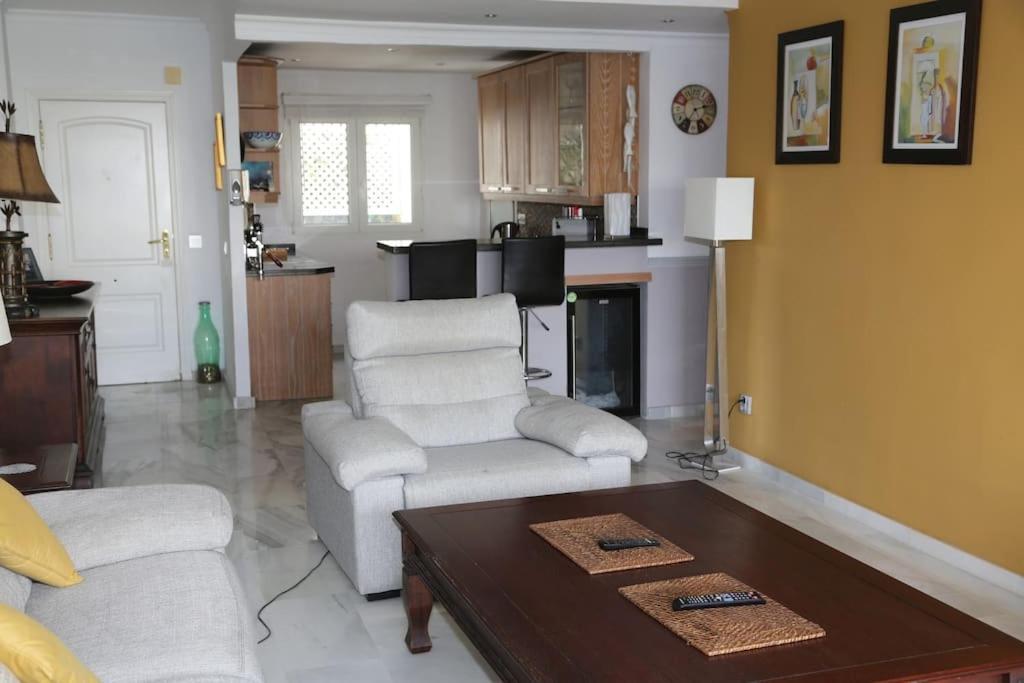 Appartement Stylish, Spacious With Sea View Marbellac