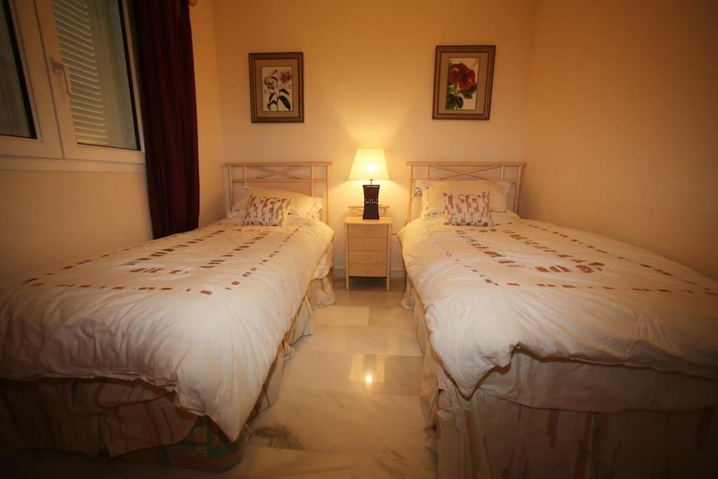 Stylish, Spacious With Sea View Appartement