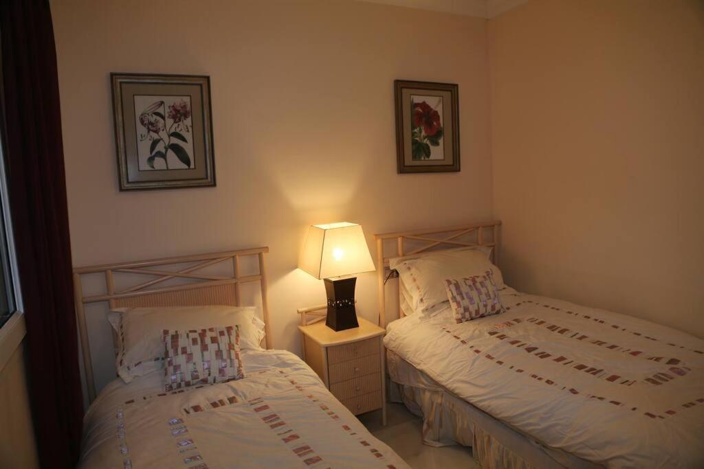 Stylish, Spacious With Sea View Appartement